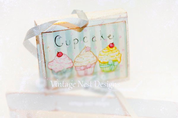 Box No.10 Dollhouse Miniature Handmade image 7