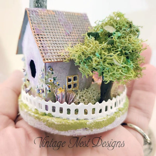 Putz House No.31 Handmade Miniature image 1