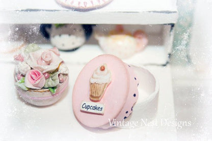 Cupcake Box No.12 Dollhouse Miniature Handmade image 6