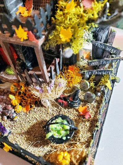 Haunted Halloween Mansion No.2 Dollhouse Miniature Handmade image 15