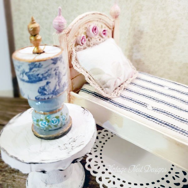 Wooden Lamp No.1 Dollhouse Miniature Handmade image 3
