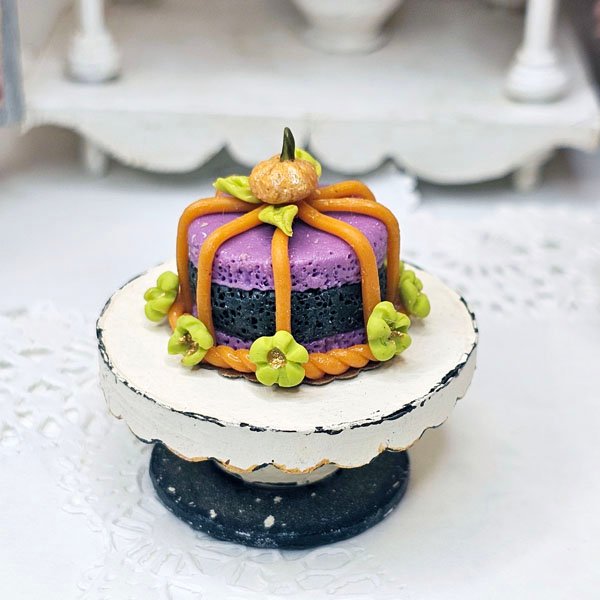 Halloween Cake No.1:2 Dollhouse Miniature Handmade image 3