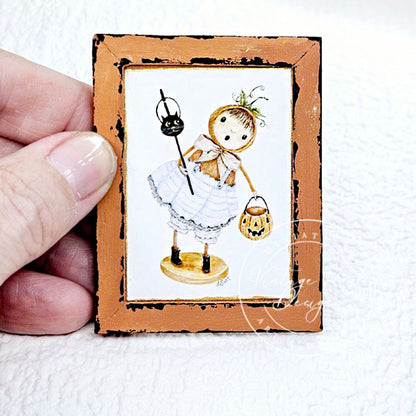 Miniature Halloween Character No.4:1 Handmade for Dollhouse Diorama Shadow Box