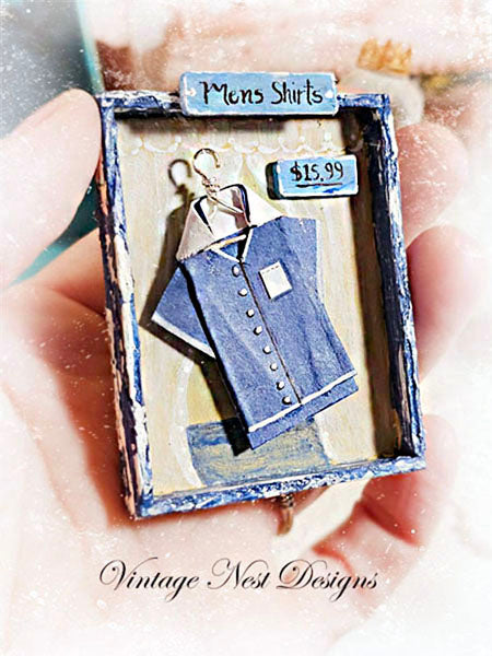 Chemise d'homme n°1 Miniature de maison de poupée, cadre en bois, fait main