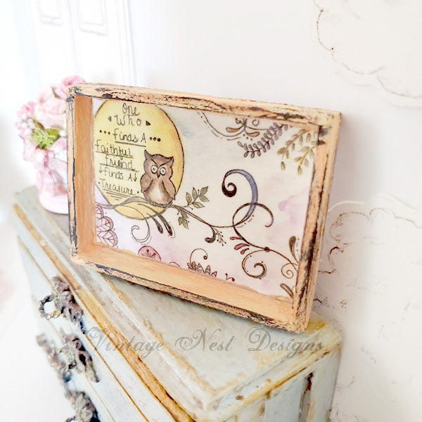 Miniature One Who? Owls No.2-1 Art 1:12 Scale Dollhouse Shadow Box with Quote