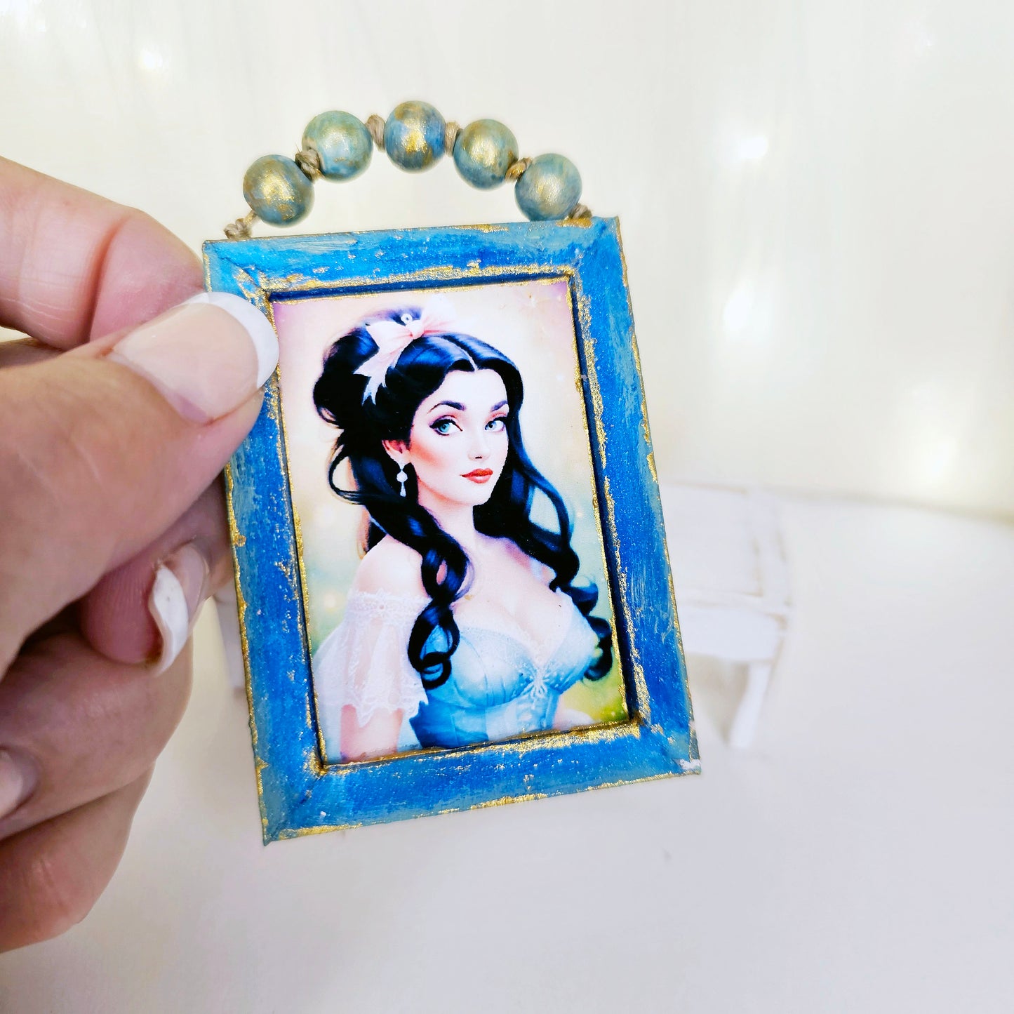 Miniature Victorian Woman No.4-1 Blue Wood Frame Dollhouse Wall Decor 1:12 Scale