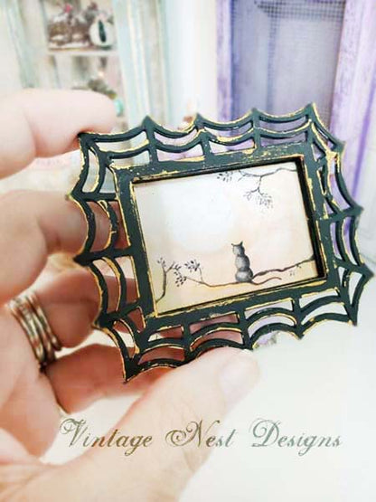 The Cat & Moon No.2:2 Dollhouse Miniature Handmade