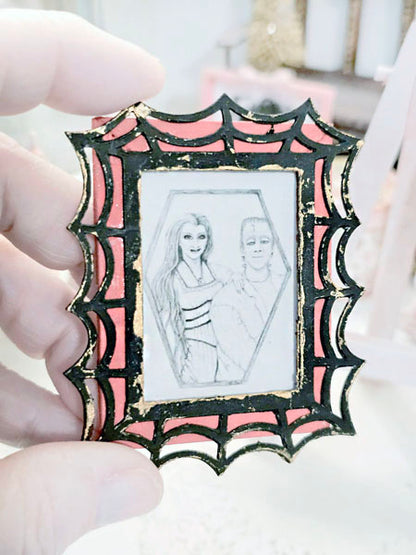 Miniature Herman & Lilly Munster No.1:2 Art Dollhouse Wall Decor Shadow Box Diorama