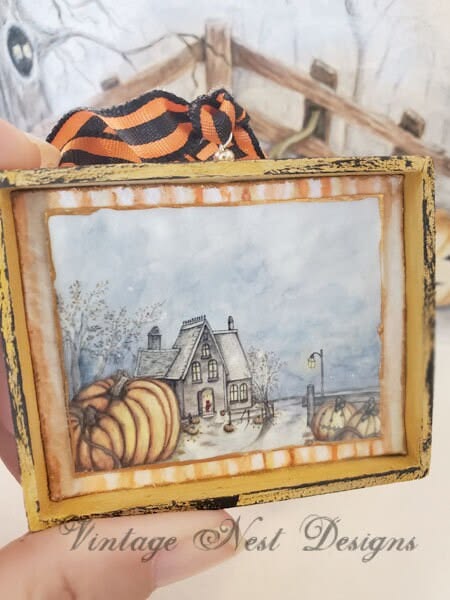 Puppenhaus Miniatur Halloween Kürbisse Nr.2:2 Handgefertigte Kunst im Holzrahmen