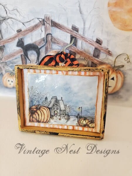 Puppenhaus Miniatur Halloween Kürbisse Nr.2:2 Handgefertigte Kunst im Holzrahmen