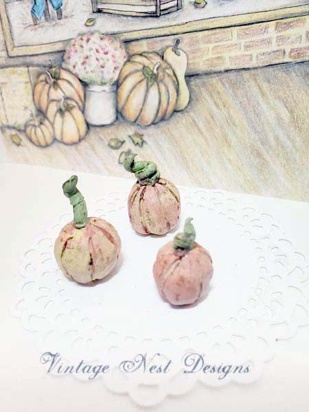 Miniature Three Grungy Halloween Pumpkins No.1:2 Handmade for Dollhouse
