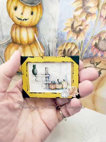Miniature Pumpkin Patch No.1:3 Handmade for Dollhouse Diorama Shadow Box