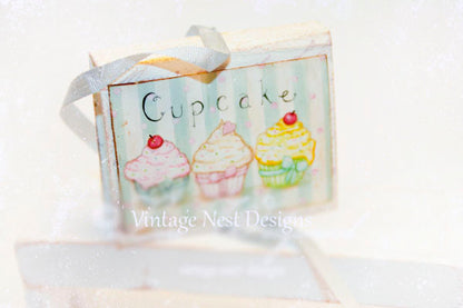 Miniature Box No.18:2 Handmade for Dollhouse