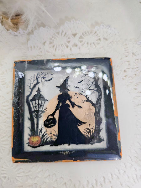 Miniature Halloween Witch Silhouette No.1 for Dollhouse Decor Shadow Box Diorama