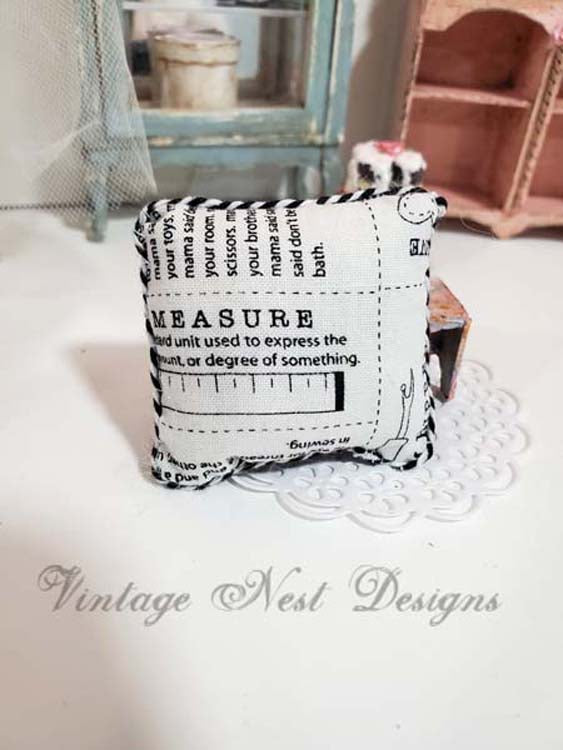 Miniature Pillow No.22 Black White Dollhouse Doll Decor Diorama Shadow Box 1:12 Scale