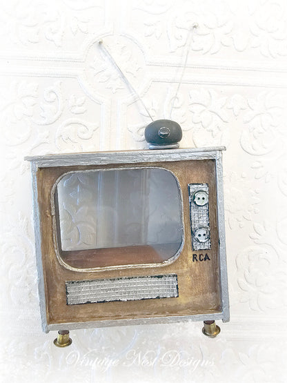 Mini TV Rétro N°2 Marron Décoration de Meubles de Maison de Poupée Échelle 1:12