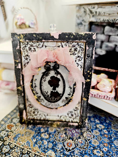 Miniature Silhouette No.1 for Dollhouse Decor Shadow Box Diorama