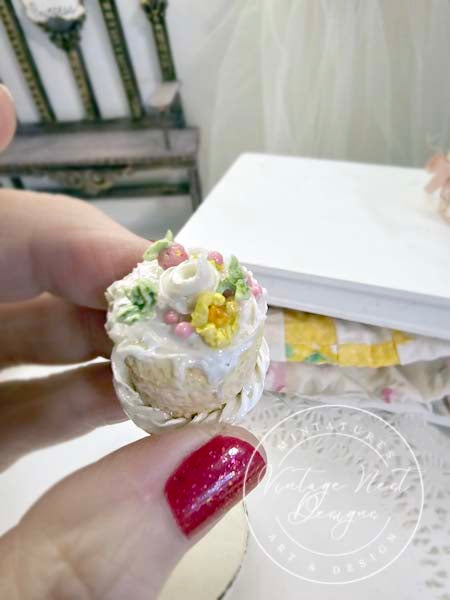 Miniature Strawberry Cake No.2 Handmade for Dolls Diorama Room Shadow Box