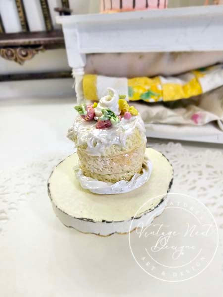 Miniature Strawberry Cake No.2 Handmade for Dolls Diorama Room Shadow Box