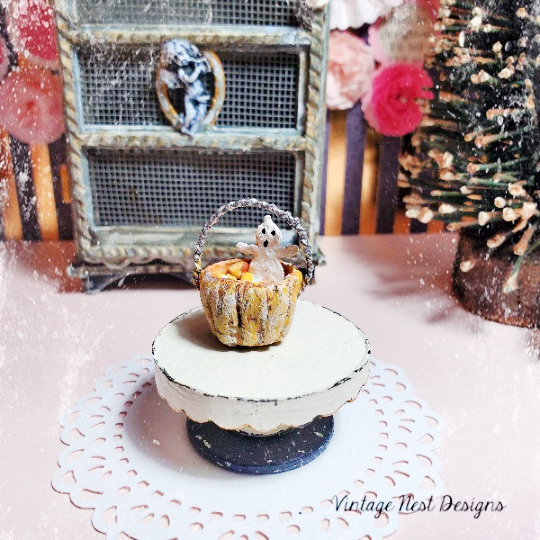 Porcelain Pumpkin No.1 Dollhouse Miniature Handmade image 3