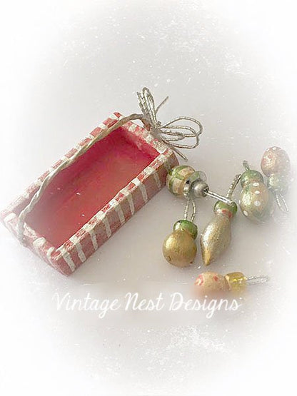 Christmas Bulbs Minis No.1 Dollhouse Miniature Handmade image 0