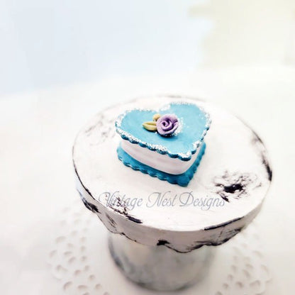Valentine Sweetheart Box No.99 Dollhouse Miniature Handmade image 0