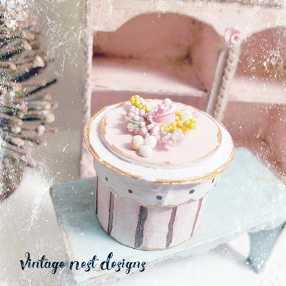 Box No.75 Dollhouse Miniature Handmade image 3