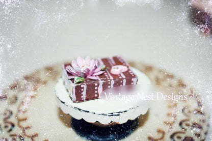 Box No.25 Dollhouse Miniature Handmade image 2